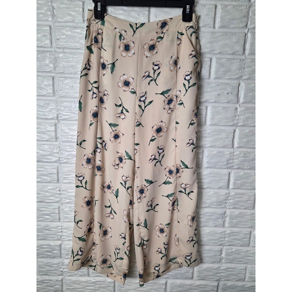 Women's Size Small pants Altar'd State Flowy Wide Leg Floral Trendy Dressy
